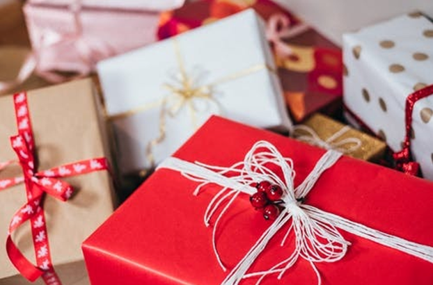 Amazing Christmas Gifts Your Employees Will Love